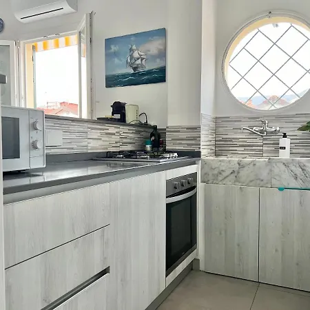 아파트 Ariston Terrace 산레모